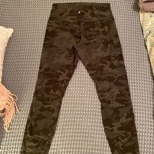 Lululemon align legging 28 in camo